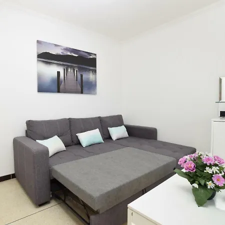 Sette B Locations T2-3 شقة كافالير سور مير