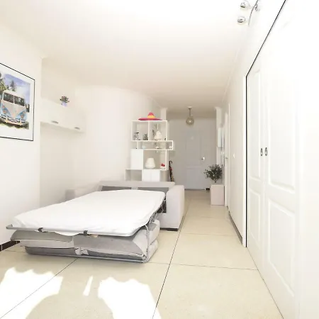 Sette B Locations T2-3 Cavalaire-sur-Mer